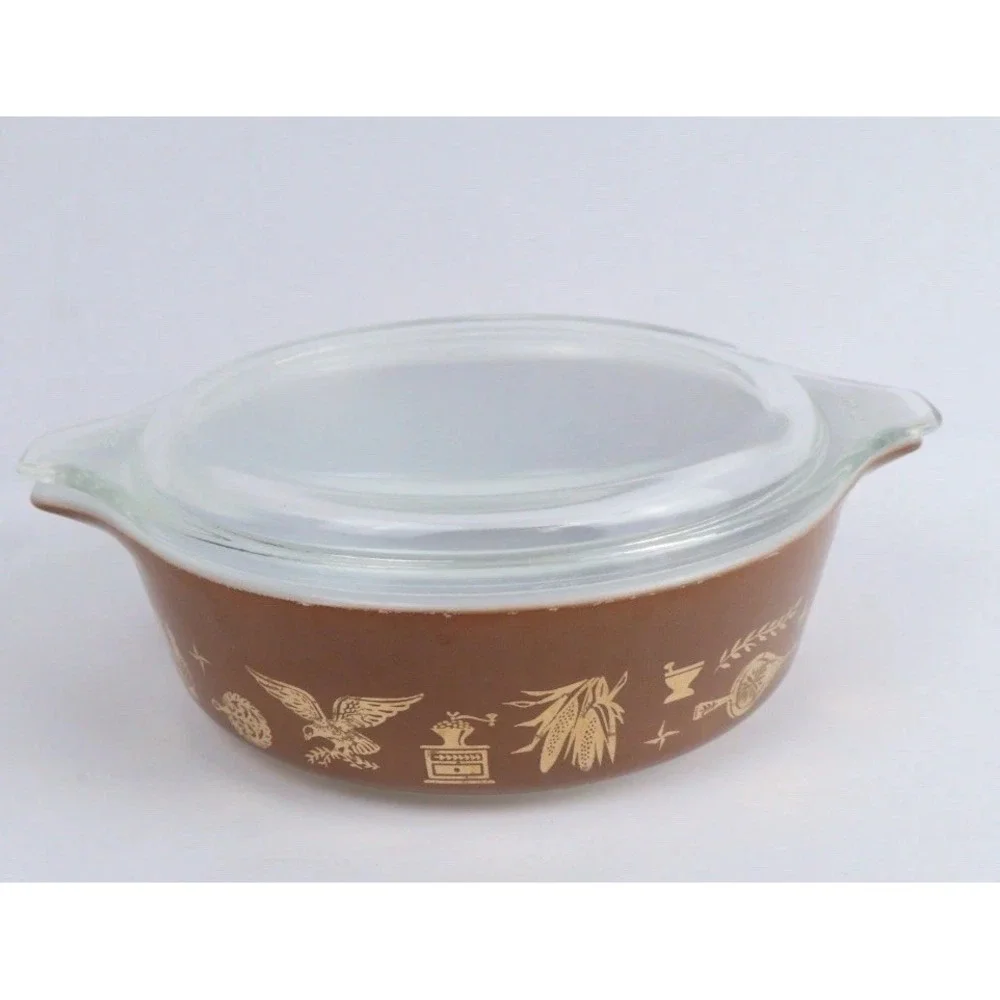 VTG PYREX EARLY AMERICAN Casserole Dish w/LID Brown & Gold Made in USA